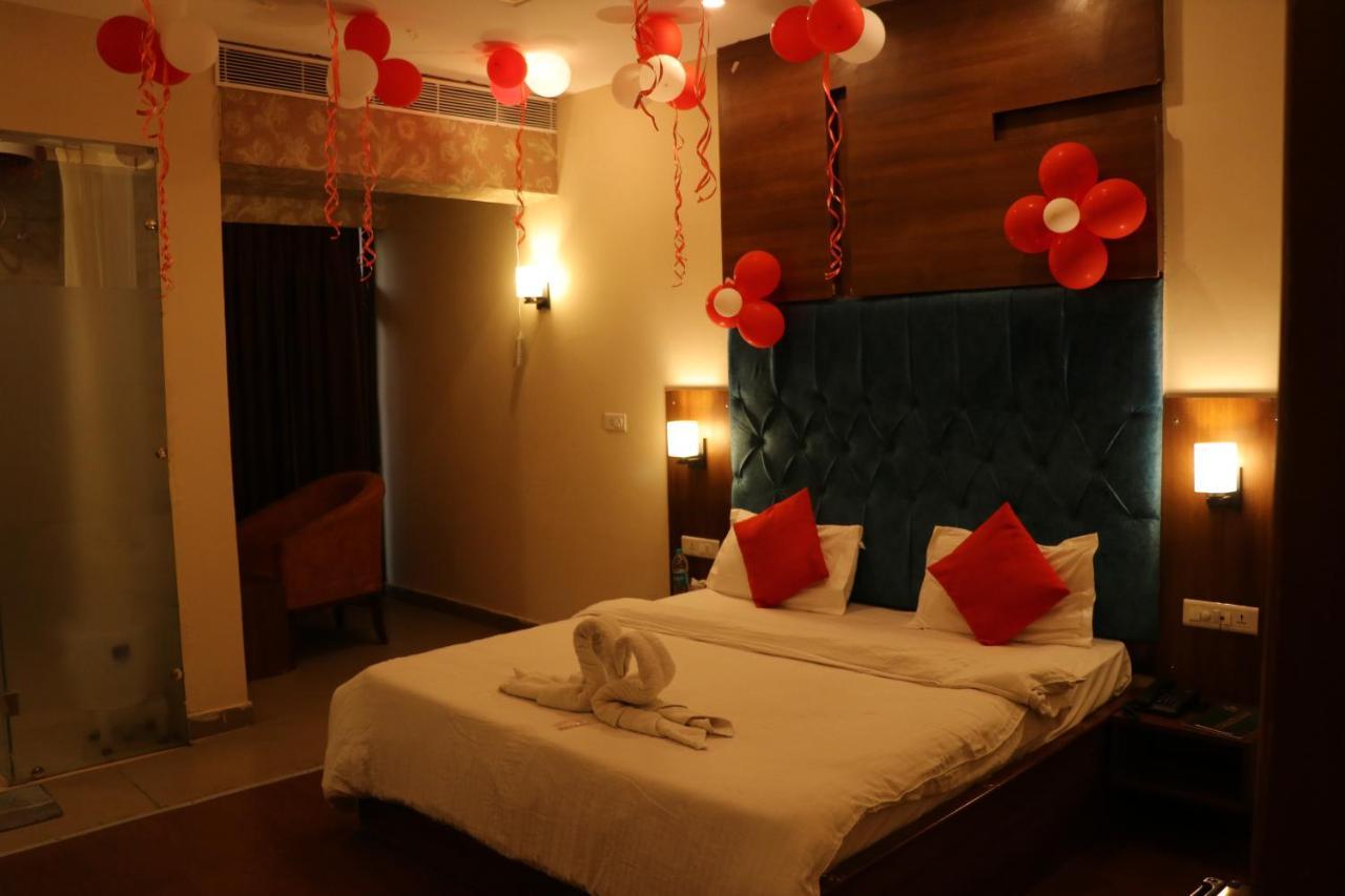 Hotel Pushap Palace Patiāla 외부 사진