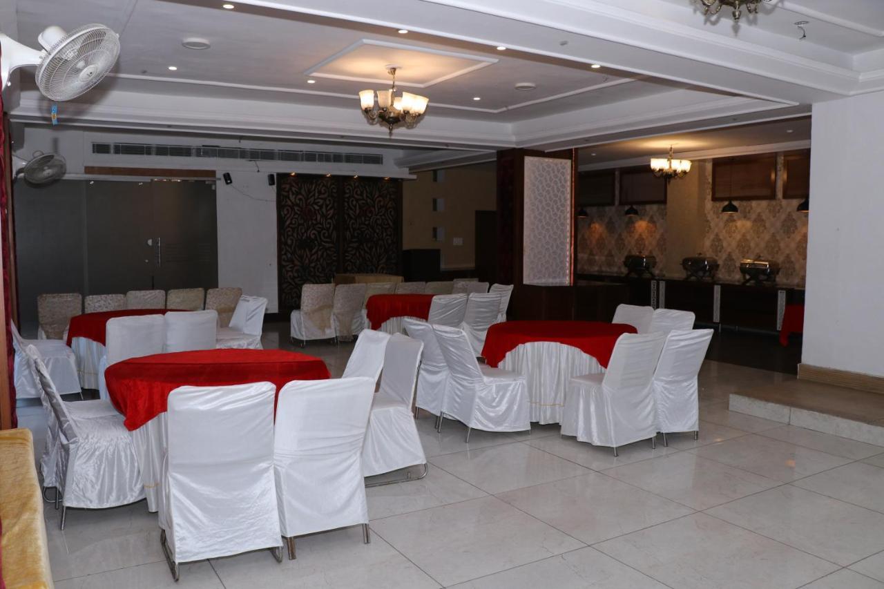 Hotel Pushap Palace Patiāla 외부 사진